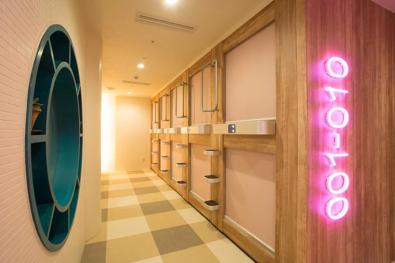 New Japan Lady'S Capsule Hotel 大阪市